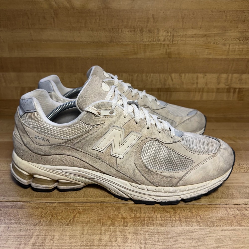 New Balance 2002R Stucco Tan Suede Mesh Sneakers Mens 12 M2002RCC